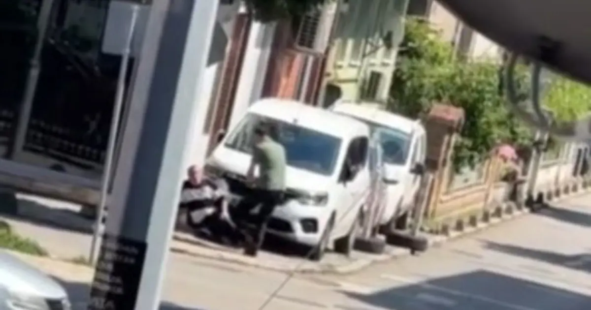 Eşini rahatsız ettiğini öne sürdüğü kişiyi bacağından vurdu
