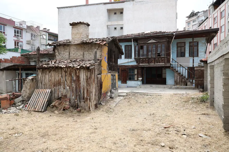 ÖZGÜN DOKUSU KORUNACAK 2