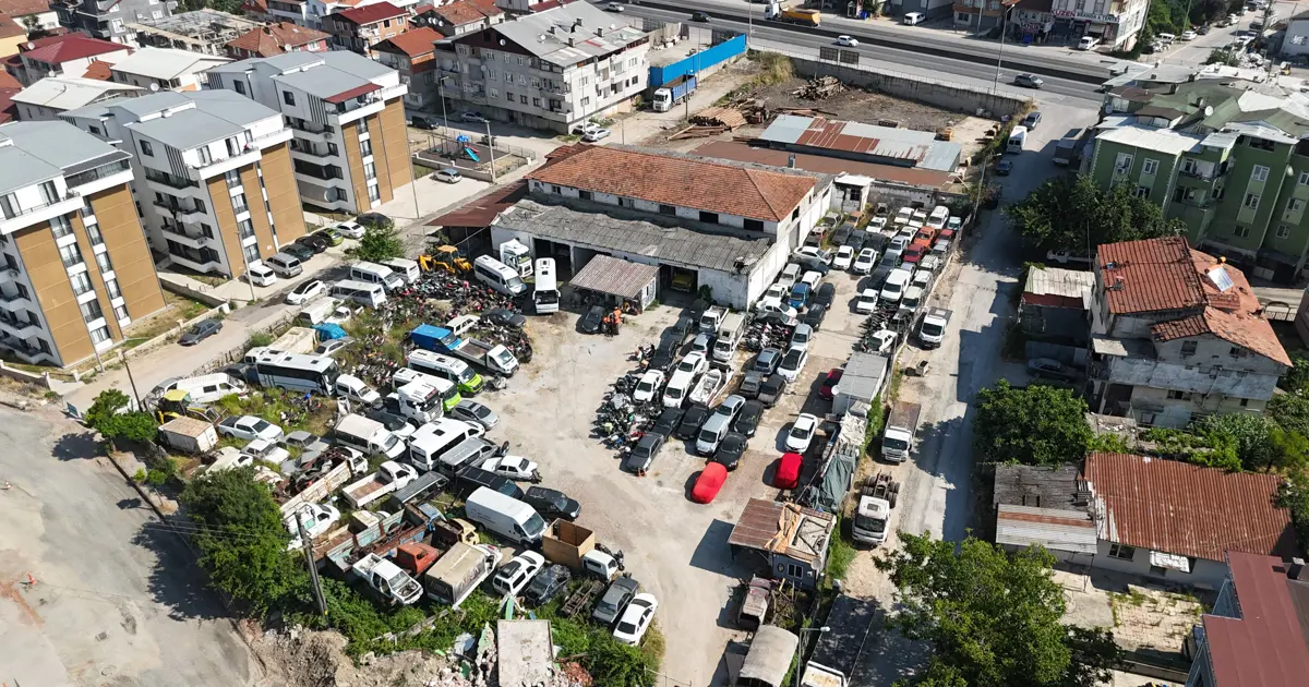 Binlerce araç neredeyse bedavaya satılacak. "Gelin alın" dediler