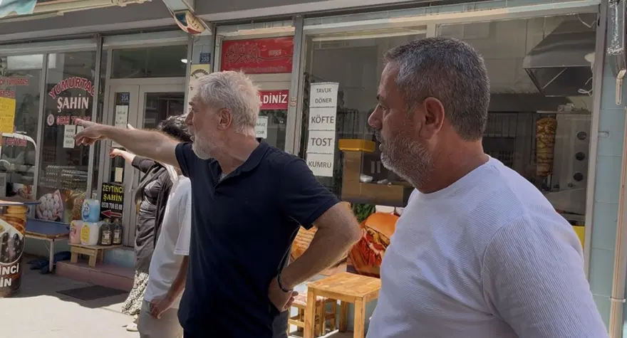 Bir kilo altını çöpe attılar. Ekipler seferber oldu, mahalle didik didik aranıyor 2