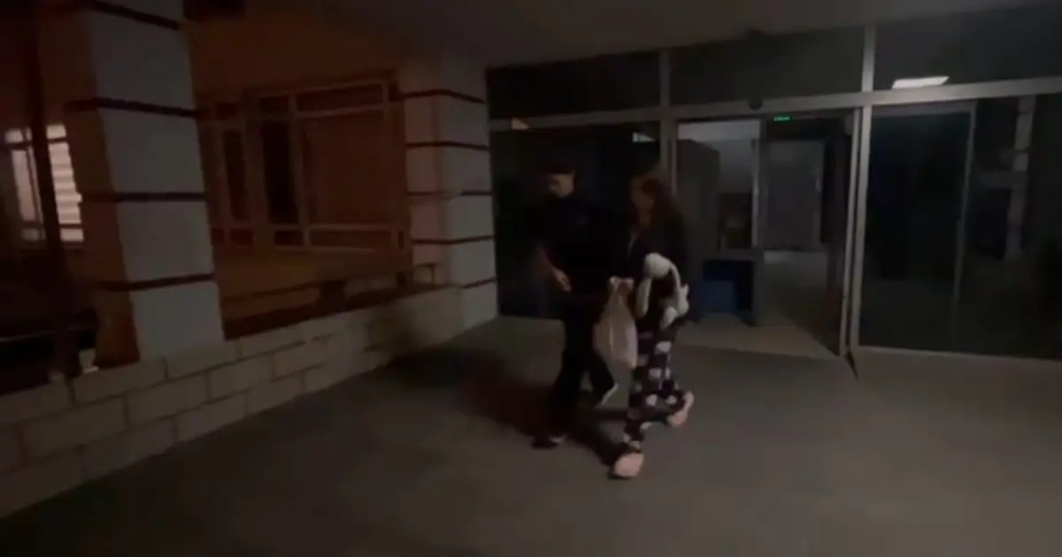 16 yaşındaki kız "Rüyamda beni boğuyordu" diyerek annesini öldürdü