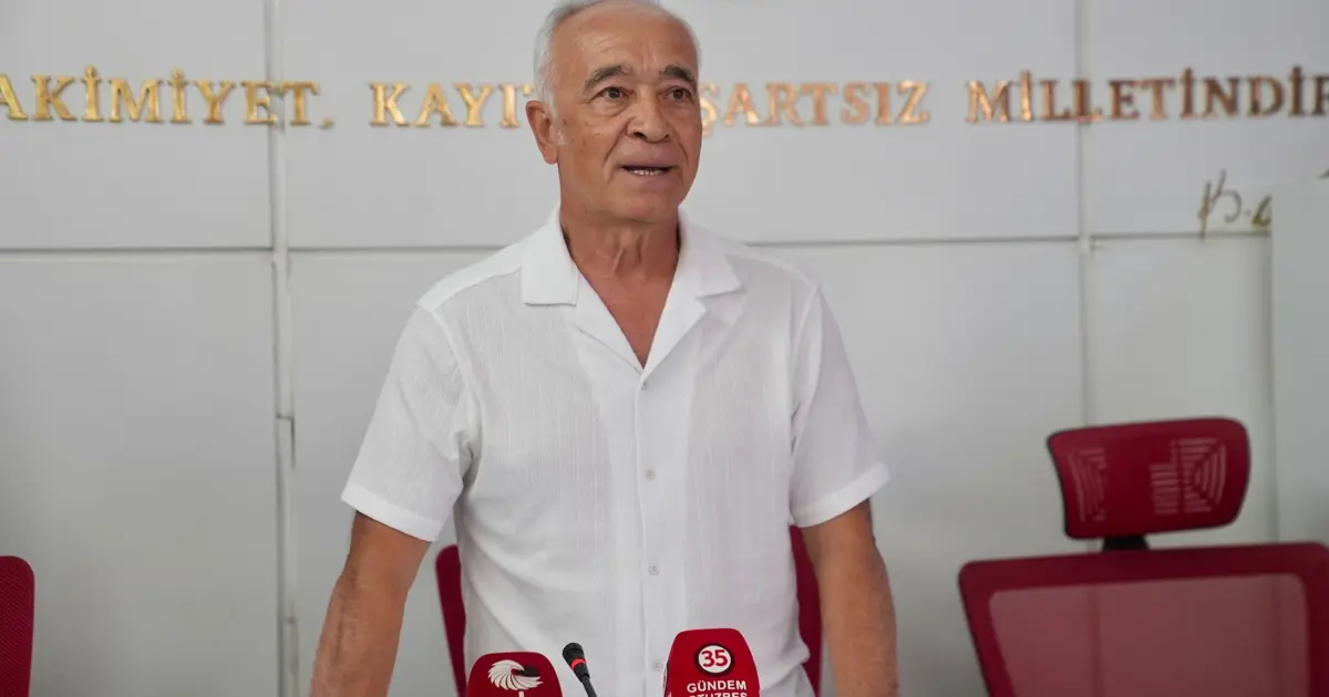 Seferihisar Belediyesi'nde başkanvekili CHP'li Fuat Gümüş seçildi