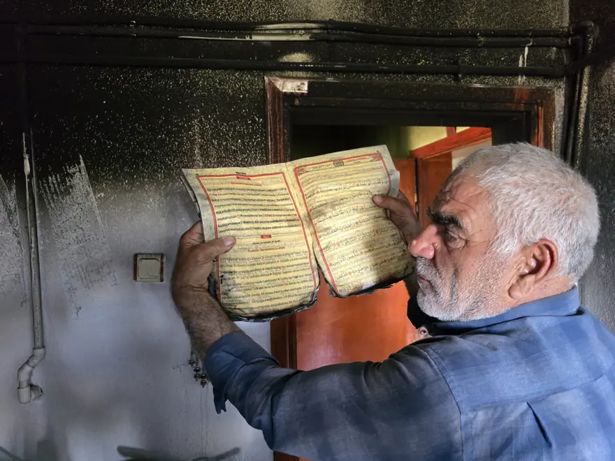 Buzdolabı bomba gibi patladı. Evin bir bölümü kullanılamaz halde 2