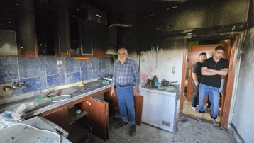 Buzdolabı bomba gibi patladı. Evin bir bölümü kullanılamaz halde