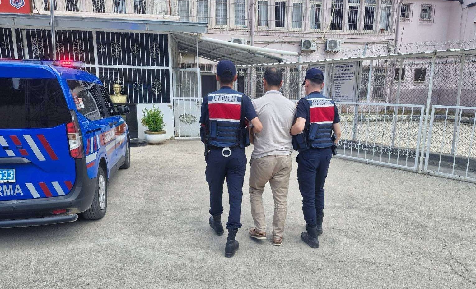 JASAT'tan FETÖ firarisine operasyon