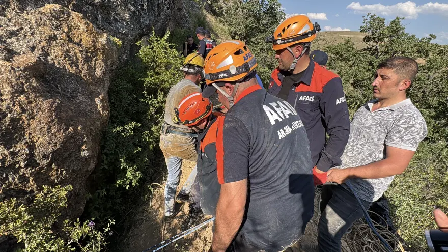 Çorum'da zamanla yarış sona erdi. Cenazeye ulaşıldı ancak çıkarılamadı 