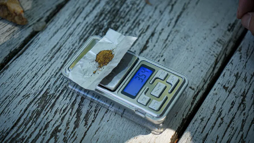 "GÜNDE 20 GRAM ALTIN BULDUĞUMUZDA OLUYOR" 2