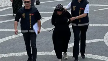 Cezaevine oğlunu ziyarete gitti, göremeden kendisi tutuklandı