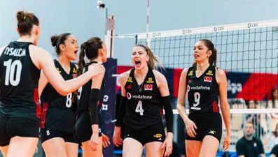18 Yaş Altı Milli Kadın Voleybol Takımı finalde