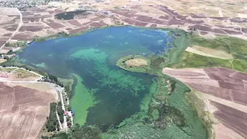 Kuralıkla boğuşuyordu, hayata döndü. Sivas'taki o göl yeniden canlandı