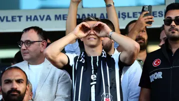 Leandro Trossard İstanbul'da
