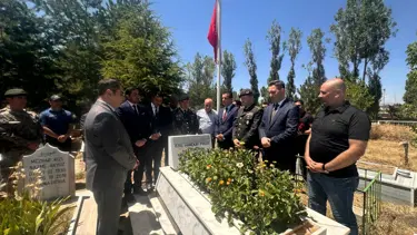 15 Temmuz şehidi Van'daki mezarı başında anıldı