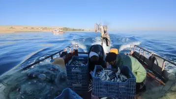 Sezon açıldı: Van'da 90 günlük yasak sona erdi 