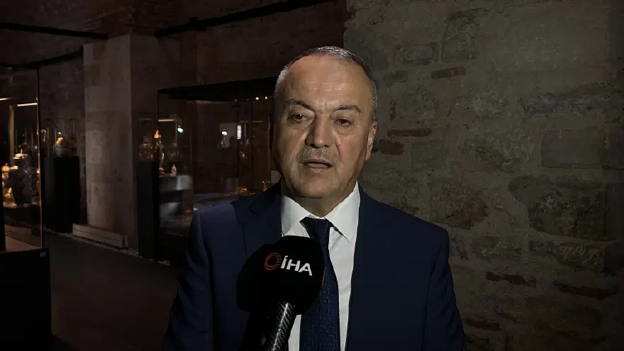 "BURADAKİ ESERLER DÜNYANIN DÖRT BİR TARAFINDA ÖZEL OLARAK ÜRETİLMİŞTİR" 3 "BURADAKİ ESERLER DÜNYANIN DÖRT BİR TARAFINDA ÖZEL OLARAK ÜRETİLMİŞTİR" 3
