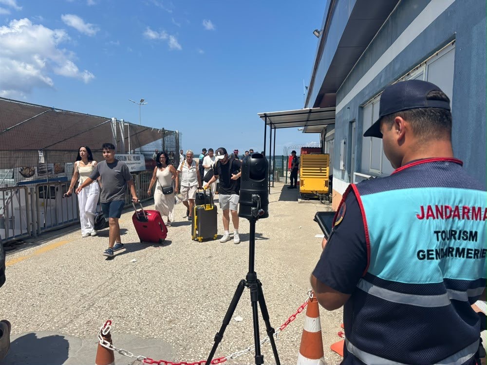 Avşa Adası'nda jandarmadan huzur operasyonu
