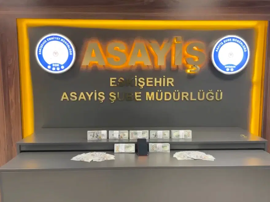 Elini öptüğü yaşlı adamın 2 milyon liralık altınını çalmıştı. Başka bir vurgunun parasıyla yakalandı 3