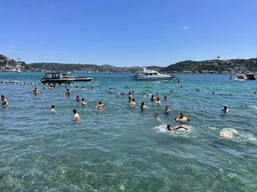"SUCUK GİBİ KAVRULUYORUZ" 3 "SUCUK GİBİ KAVRULUYORUZ" 3