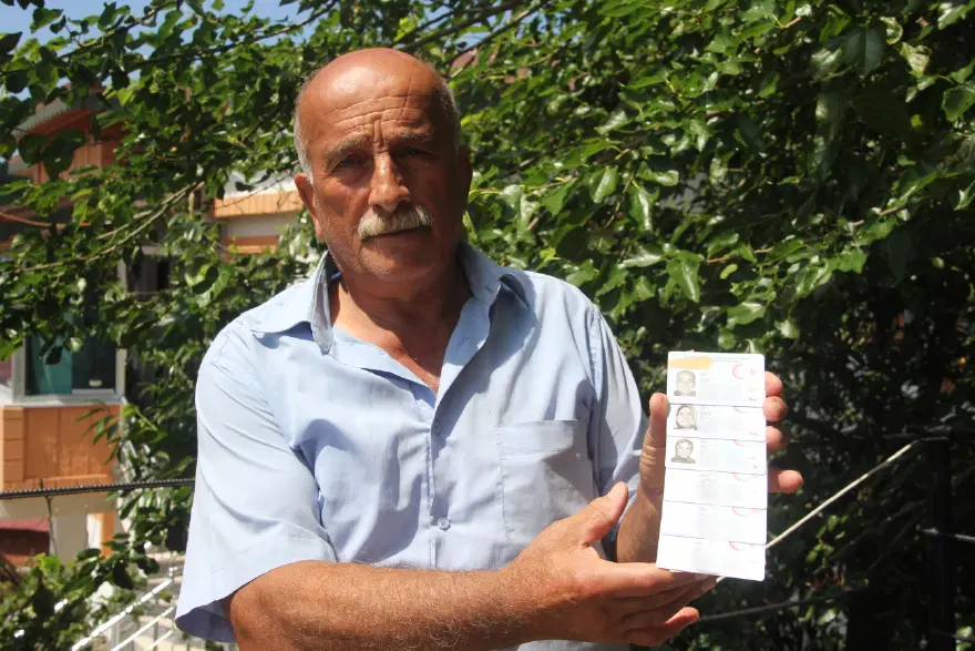 "HERKES BİR ŞEKİLDE AKRABA" 1 "HERKES BİR ŞEKİLDE AKRABA" 1