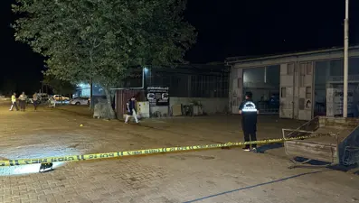 Uşak'ta iki esnaf arasındaki tartışma silahlı kavgaya dönüştü. 13 kişi yaralandı