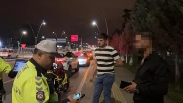 Alkollü sürücüyü kuzeni yaktı. 2038'e kadar araba kullanamayacak