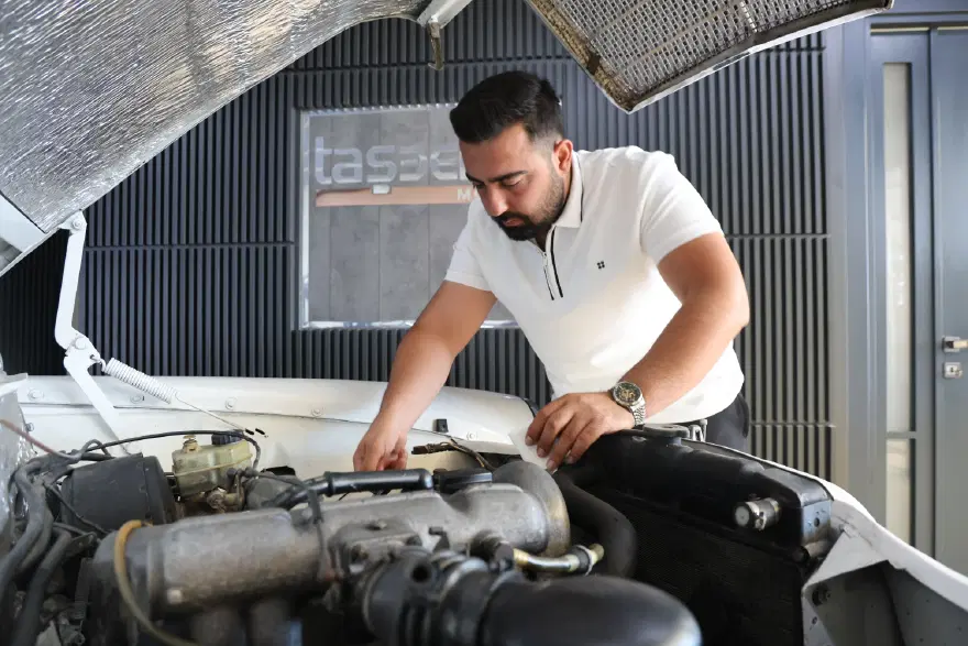 Bir kentte tek. 59 yaşındaki klasik aracına gözü gibi bakıyor 1