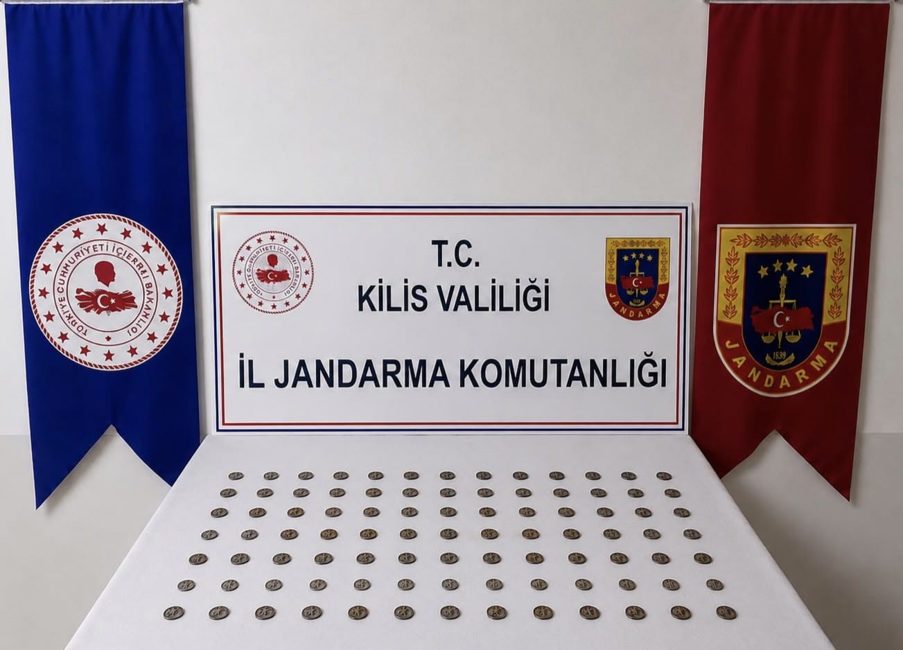 Kilis'te bir takside 107 tarihi sikke ele geçirildi