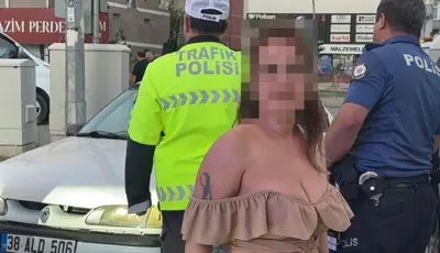 Alkollü aday sürücü ekiplere zor anlar yaşattı, otomobilin çekileceğini anlayınca direndiKayseri’nin Kocasinan ilçesinde kazaya bakan ekiplerin şüphe üzerine durdurduğu otomobil sürücüsünün 2.77 promil alkollü olduğu belirlendi. Aday sürücü olduğu belirlenen şahsın ehliyeti daimi olarak iptal edilir
