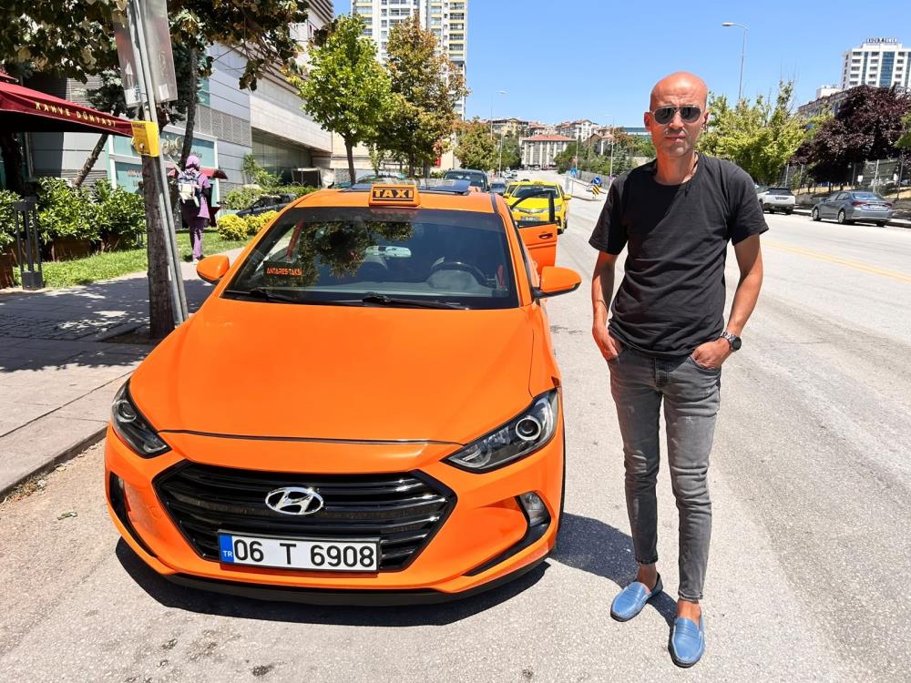 Yolcu "Giresun" deyince taksici cadde sandı, hatıra için taksimetrenin fotoğrafını çekti