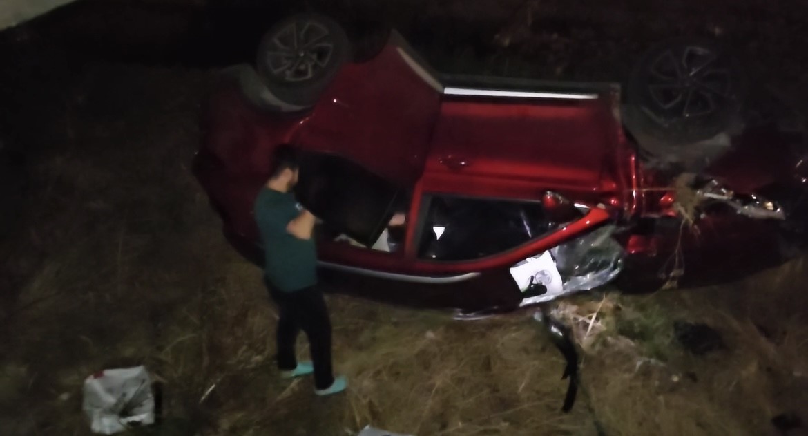 Takla atan otomobilden burnu bile kanamadan çıktı