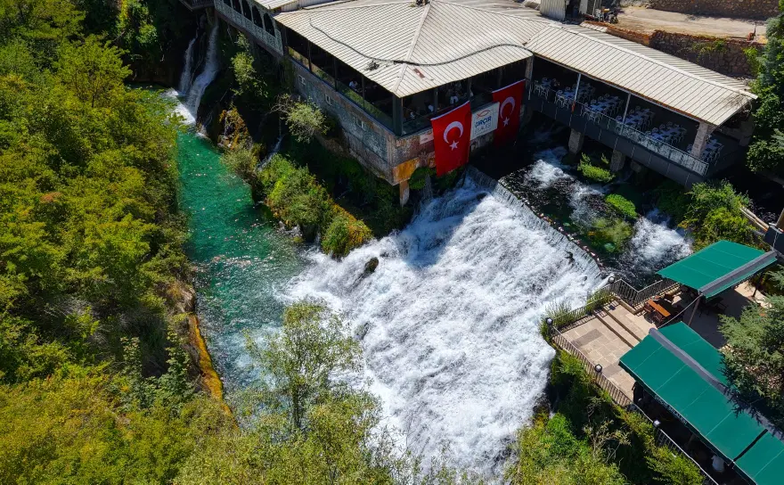 "TÜRKİYE'DE BİTMEYECEK KADAR COĞRAFİ ZENGİNLİKLERİMİZ VAR" 2 "TÜRKİYE'DE BİTMEYECEK KADAR COĞRAFİ ZENGİNLİKLERİMİZ VAR" 2