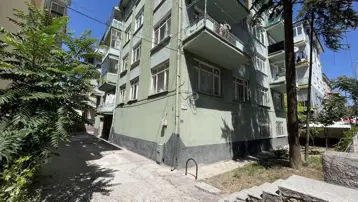 Aidat tartışması kanlı bitti, yönetici bıçaklandı