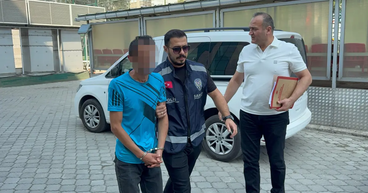 Kumsalda güneşlenen kadına cinsel taciz iddiası. Şahıs gözaltına alındı