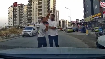 Trafikte tartıştığı sürücüye testereyle saldırdı