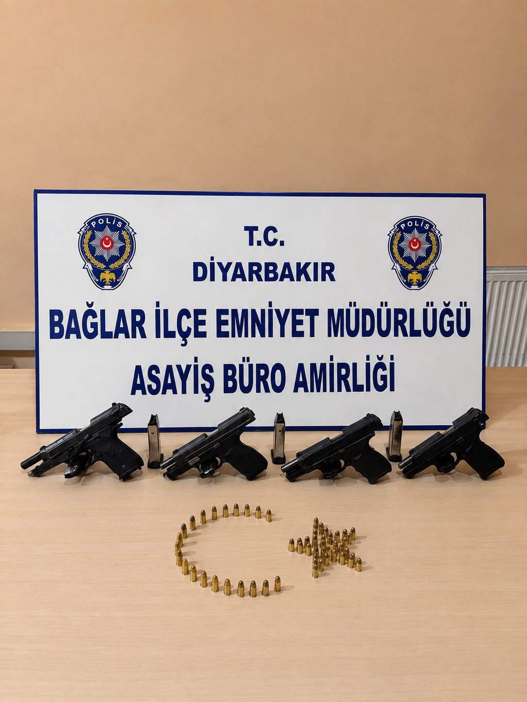 Silahlı kavga ihbarına giden polis, kaçan 6 şüpheliyi yakaladı