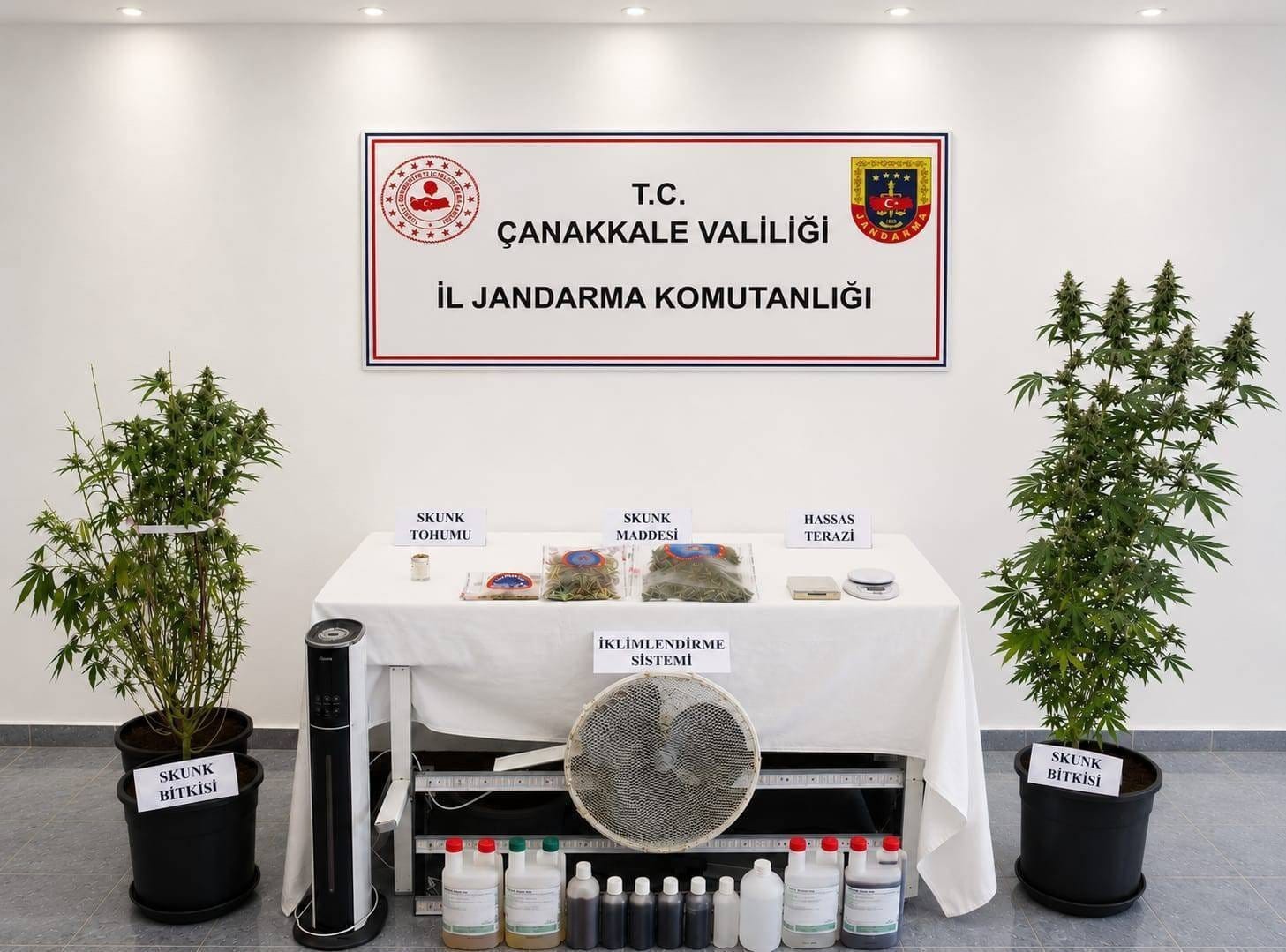 Çanakkale'de 35 noktaya uyuşturucu operasyonu: 68 şüpheli yakalandı
