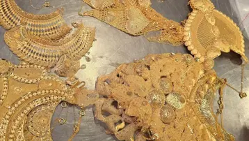 Türkiye sınırında yakalandı. Toplam değerleri 500 bin euronun üzerinde