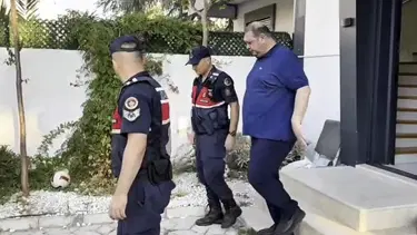 Tutuklanan Menderes Belediye Başkanı İlkay Çiçek görevden uzaklaştırıldı