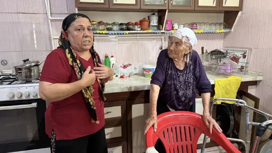 95 yaşındaki Türkan teyzeye 17 milyonluk miras tuzağı. Anne kız yüzleşti, "13 milyonu yeğenim harcadı" 95 yaşındaki Türkan teyzeye 17 milyonluk miras tuzağı. Anne kız yüzleşti, "13 milyonu yeğenim harcadı"