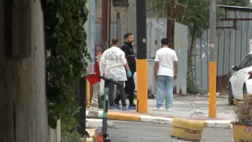 Polise bıçakla saldırmaya çalışan şüpheli ayağından vuruldu