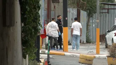 Fatih'te polise bıçaklı saldırı. Ayağından vurularak yakalandı