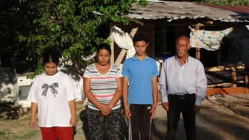 Attığı tek bir imza hayatını kararttı. Elektrik aboneliği istedi, 6 kişilik aile evsiz kaldı