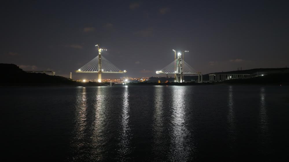 İstanbul'un en yüksek ikinci köprüsü bitmek üzere