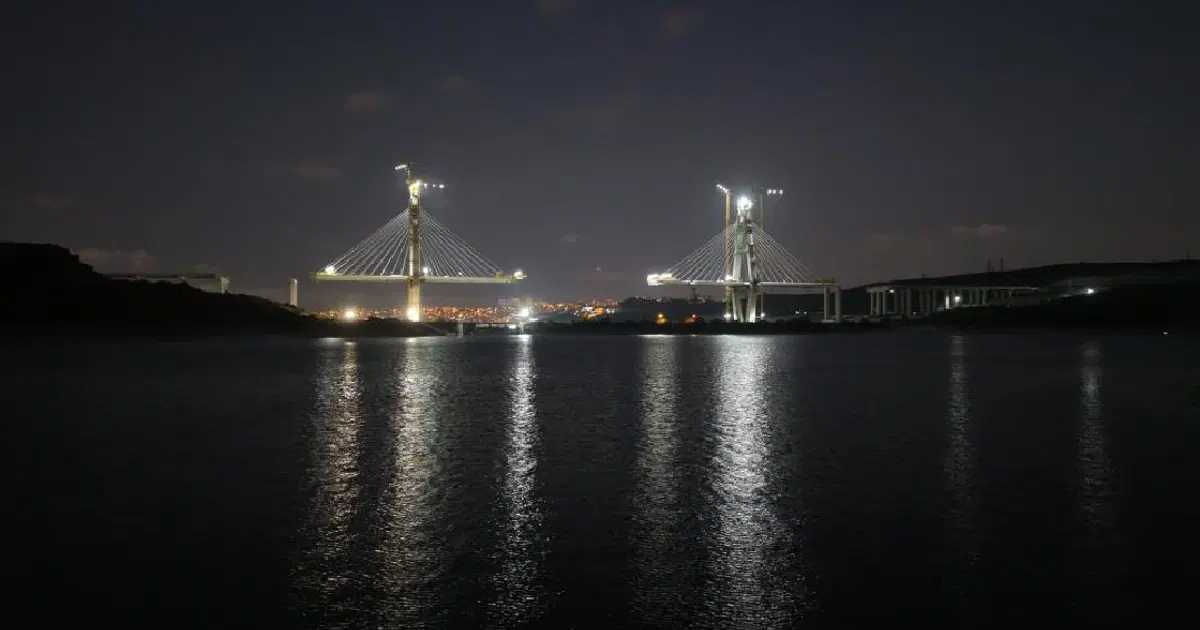 İstanbul'un en yüksek ikinci köprüsü bitmek üzere