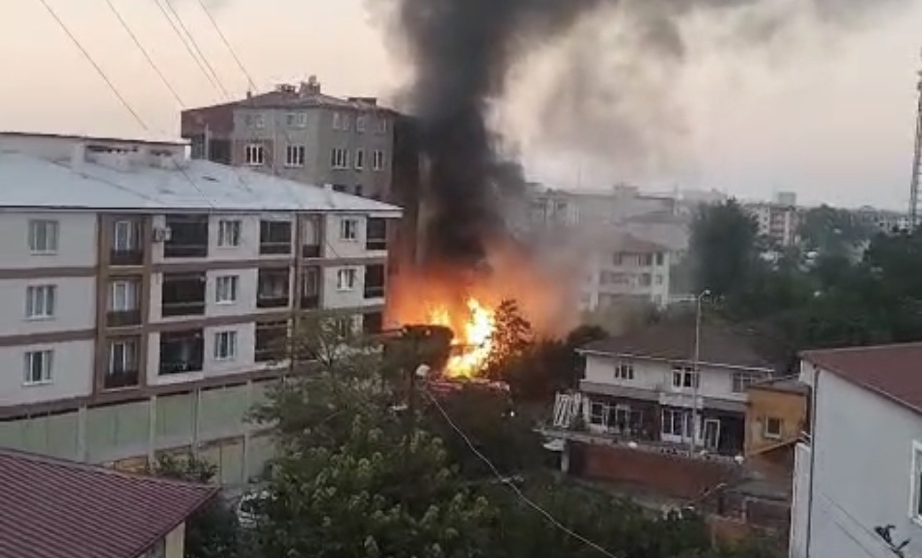 Tüpgaz bayisinde tüpler peş peşe patladı