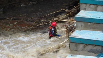 Giresun'da şiddetli sağanak sonrası dereler taştı. Kayıp iki kişi aranıyor