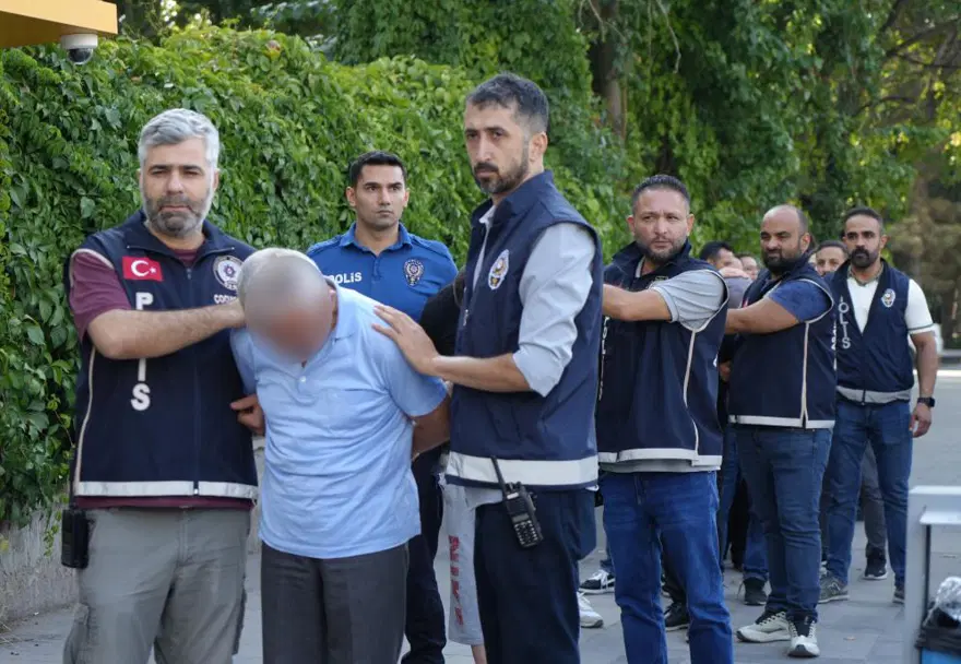 "ARADAN KAÇ YIL GEÇERSE GEÇSİN..." 5 "ARADAN KAÇ YIL GEÇERSE GEÇSİN..." 5