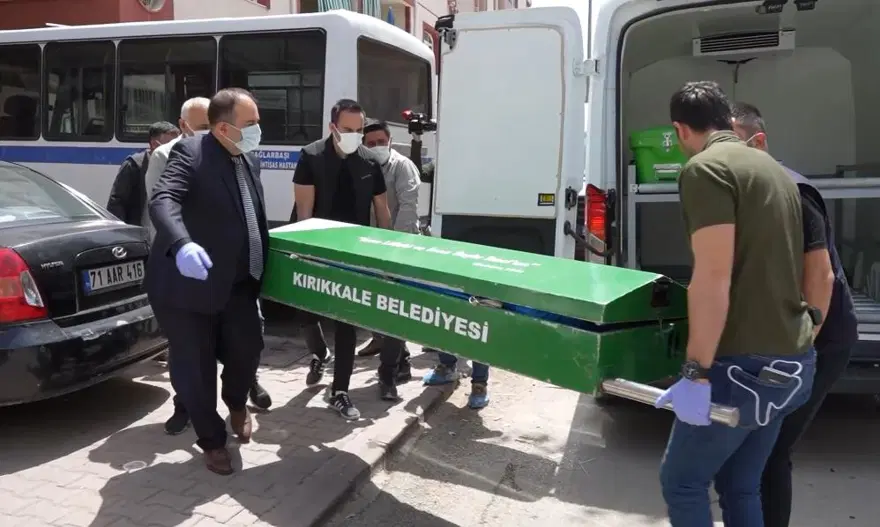 CESEDİ DERİN DONDURUCUDA BULUNDU 1 CESEDİ DERİN DONDURUCUDA BULUNDU 1