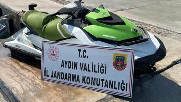 Jet ski ile göçmen kaçakçılığı. Suçüstü yakalandı
