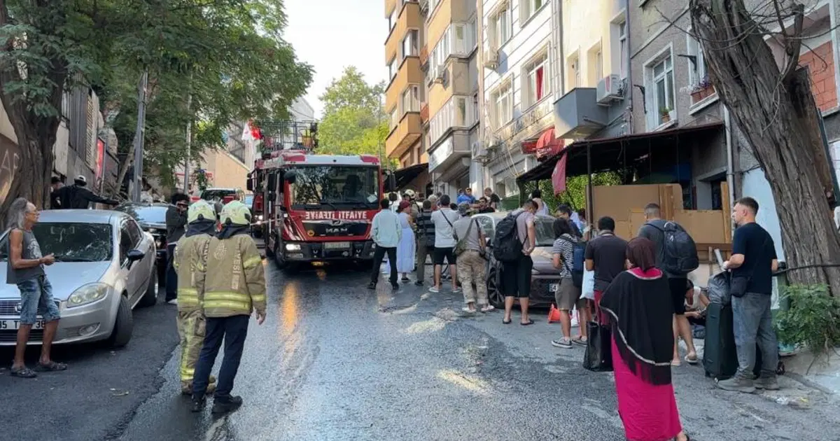 Beyoğlu'nda otelde yangın paniği