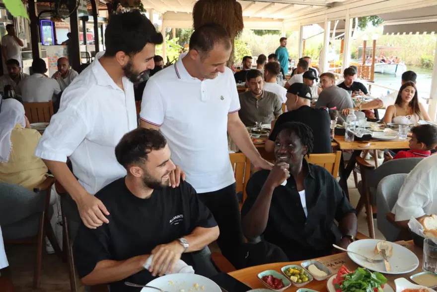YÖNETİM AÇIKLAMA YAPTI 3 YÖNETİM AÇIKLAMA YAPTI 3